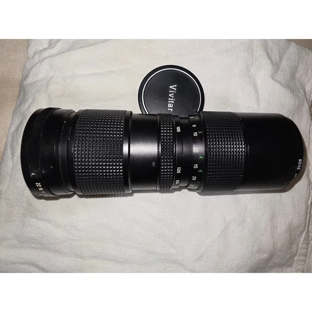 Vivitar 85-205mm f3.8 Auto Zoom Lens 58mm Hoya UV Filter Made in Japan Vintage